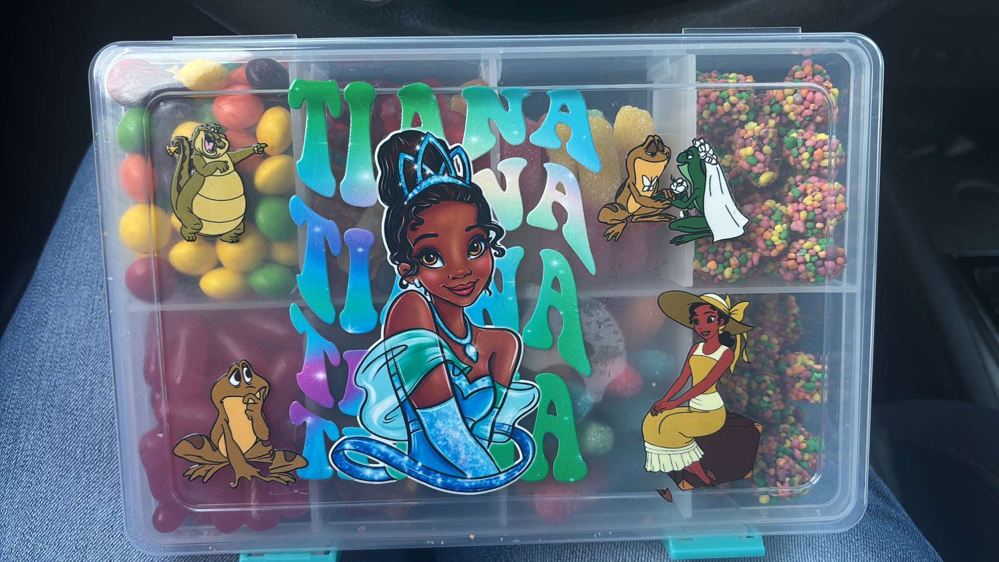 Tiana snack box